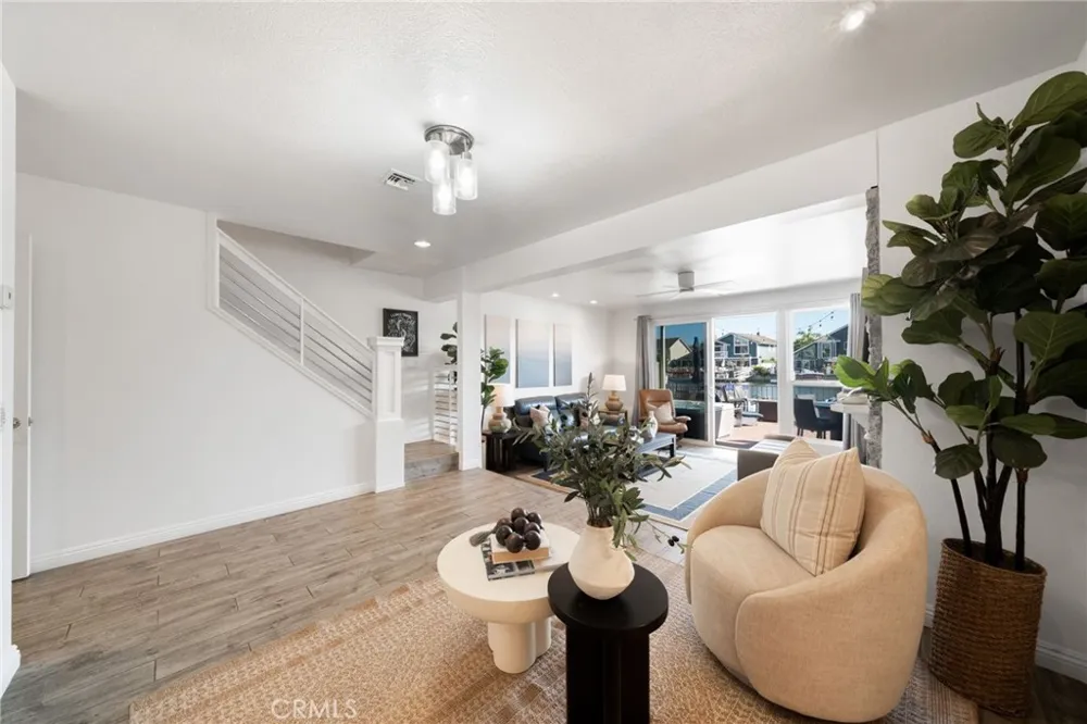 16139 Saint Croix Huntington Beach, CA 92649