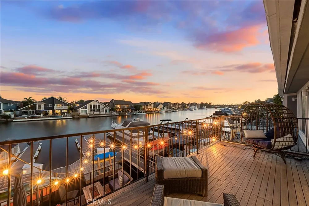 16139 Saint Croix Huntington Beach, CA 92649