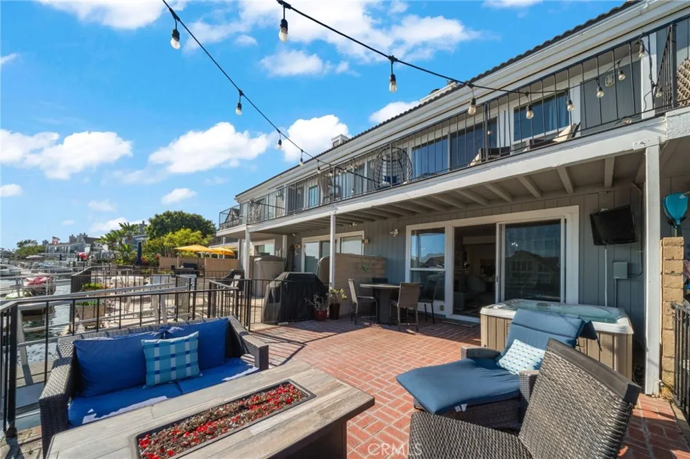 16139 Saint Croix Huntington Beach, CA 92649