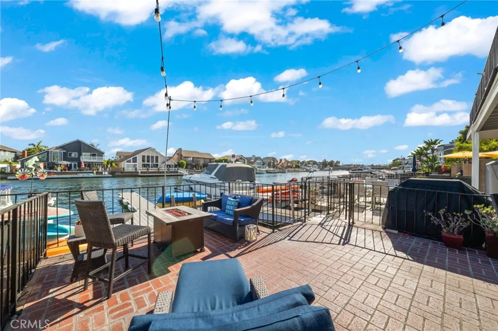 16139 Saint Croix Huntington Beach, CA 92649