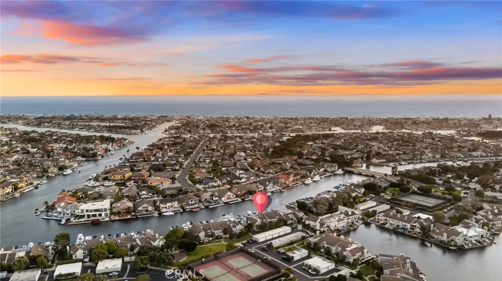 16139 Saint Croix Huntington Beach, CA 92649