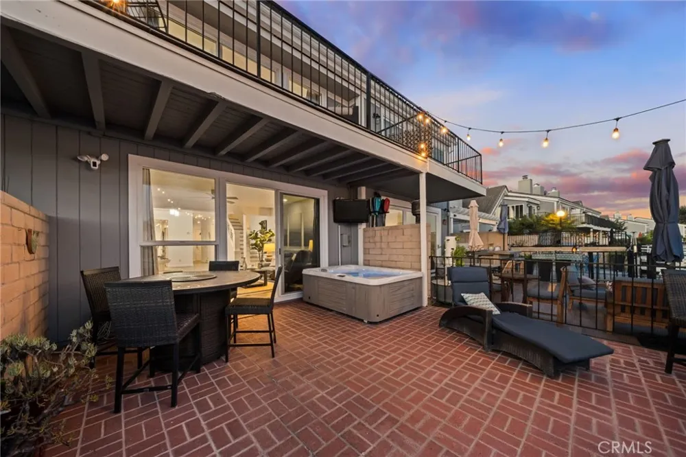 16139 Saint Croix Huntington Beach, CA 92649
