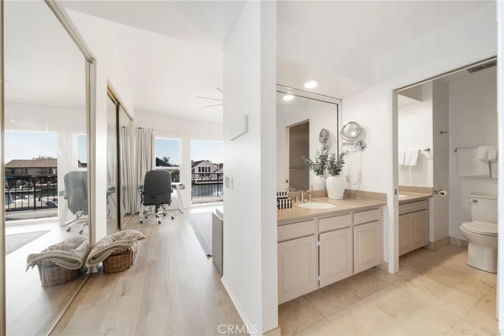 16139 Saint Croix Huntington Beach, CA 92649