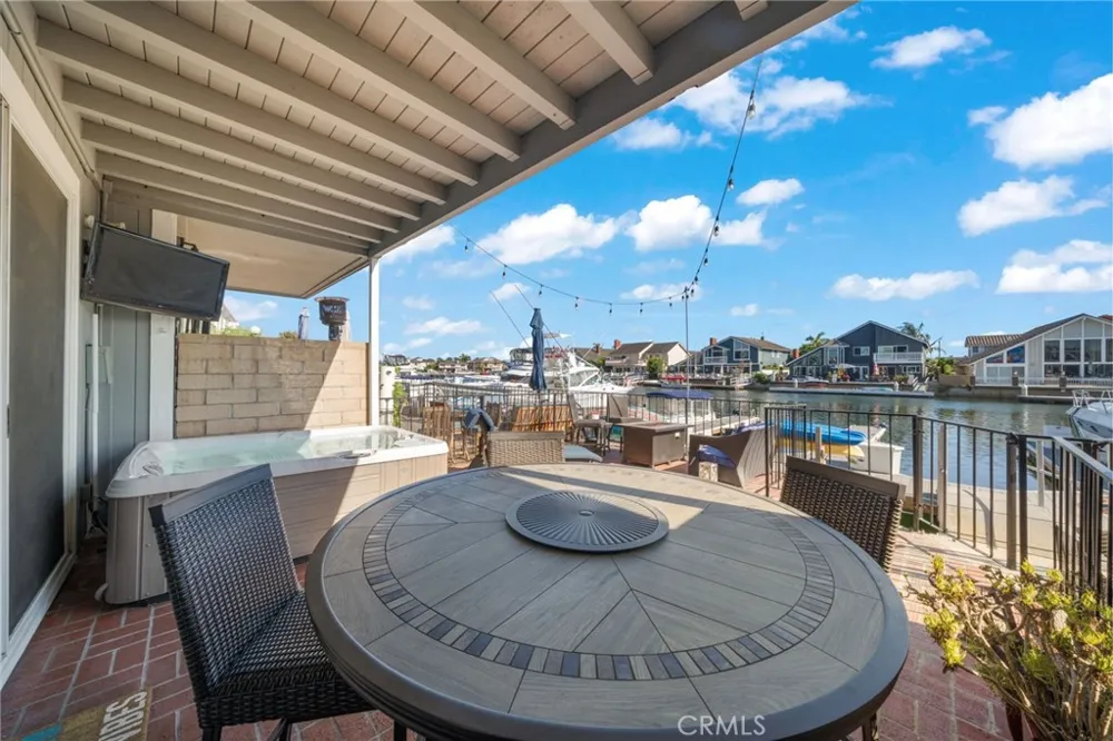 16139 Saint Croix Huntington Beach, CA 92649