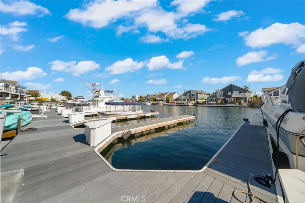 16139 Saint Croix Huntington Beach, CA 92649