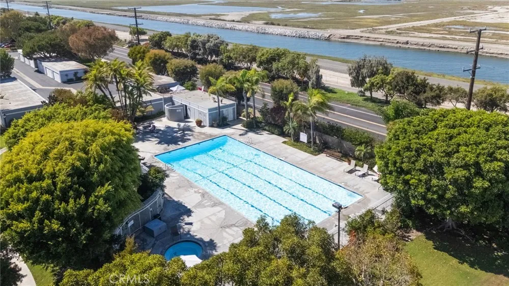 16139 Saint Croix Huntington Beach, CA 92649