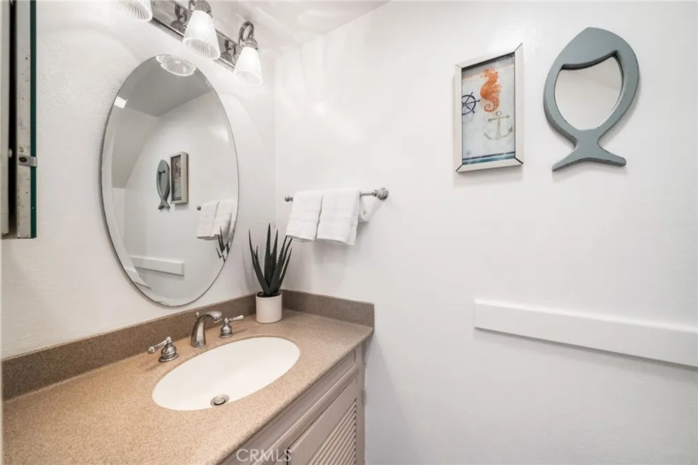 16139 Saint Croix Huntington Beach, CA 92649