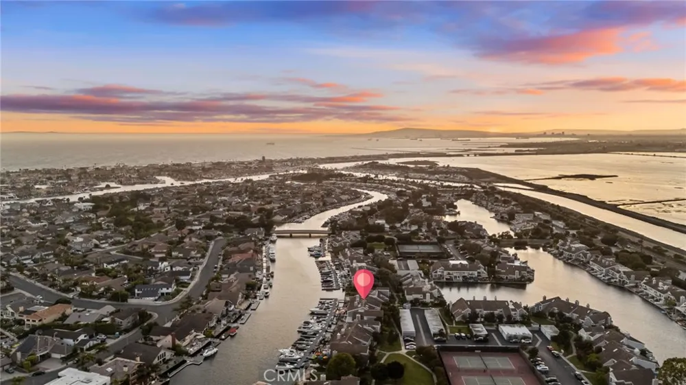 16139 Saint Croix Huntington Beach, CA 92649