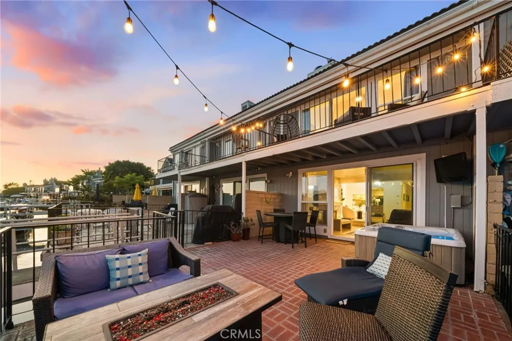 16139 Saint Croix Huntington Beach, CA 92649