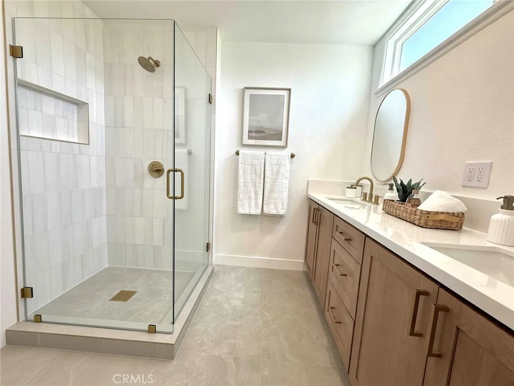 9537 Jellico Avenue Northridge, CA 91325