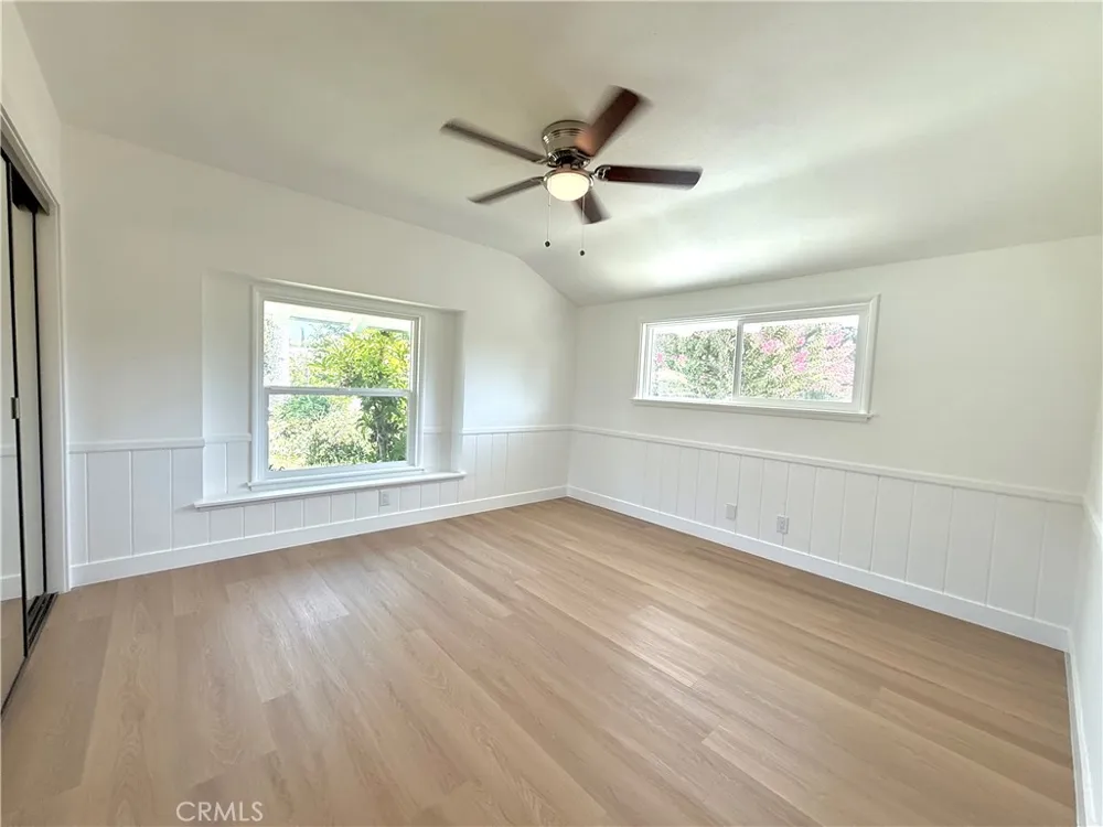 9537 Jellico Avenue Northridge, CA 91325
