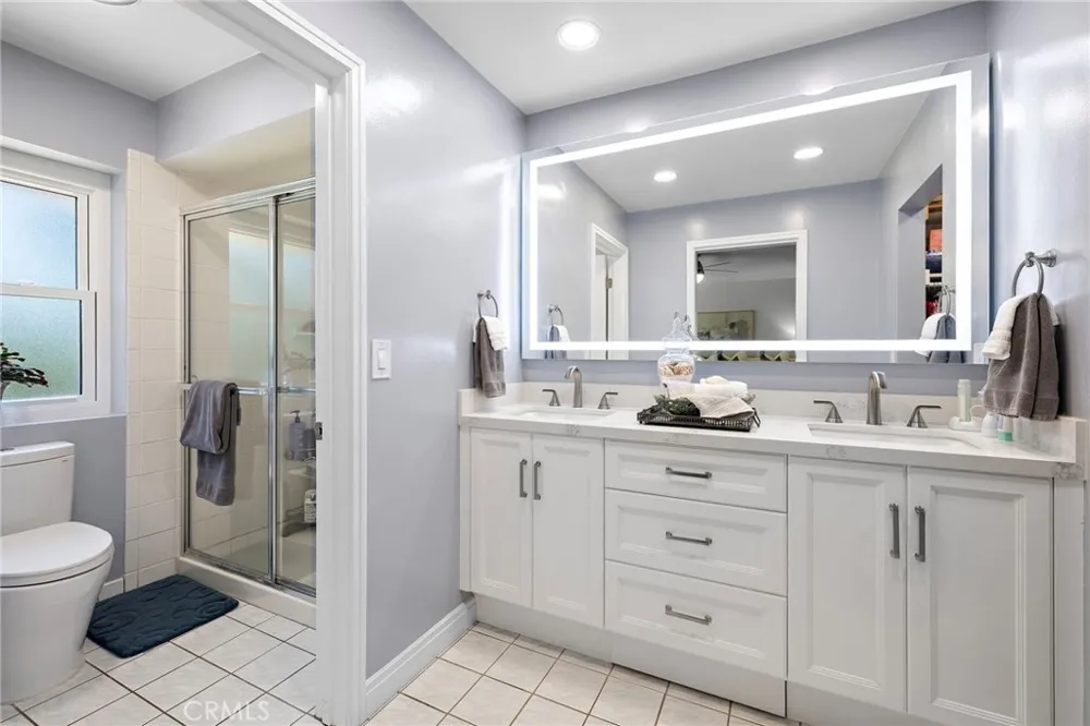 1902 E Avalon Santa Ana, CA 92705