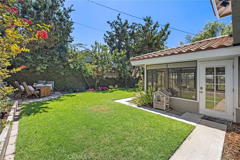 1902 E Avalon Santa Ana, CA 92705