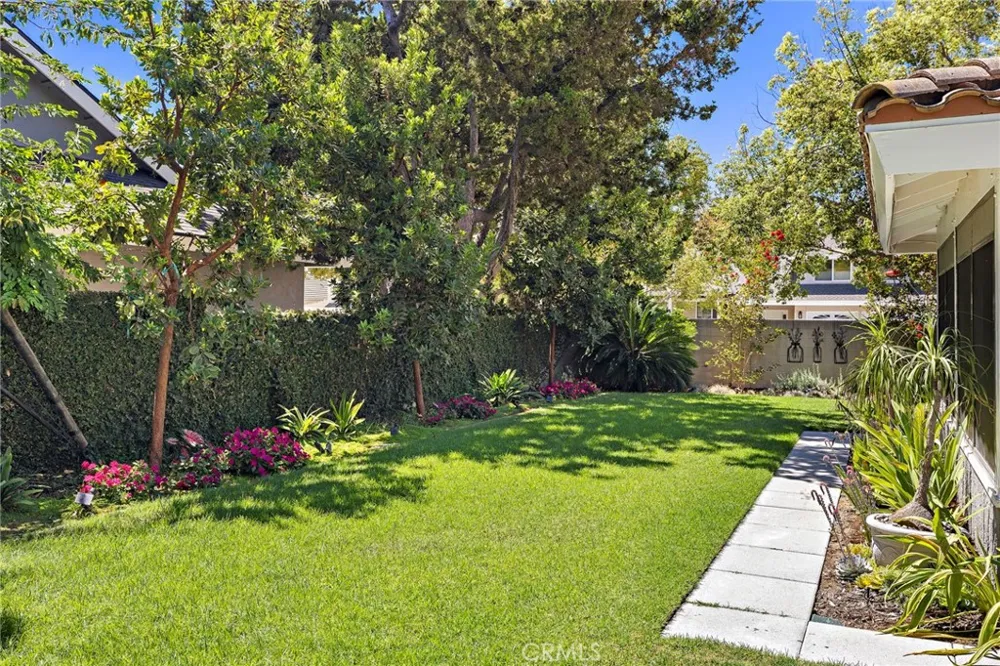 1902 E Avalon Santa Ana, CA 92705