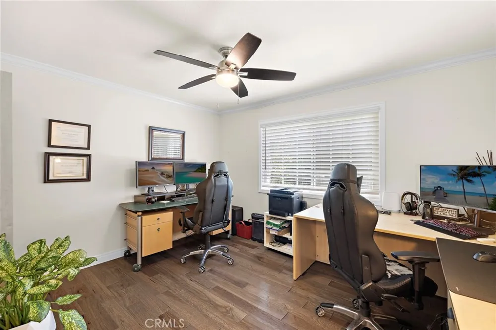1902 E Avalon Santa Ana, CA 92705
