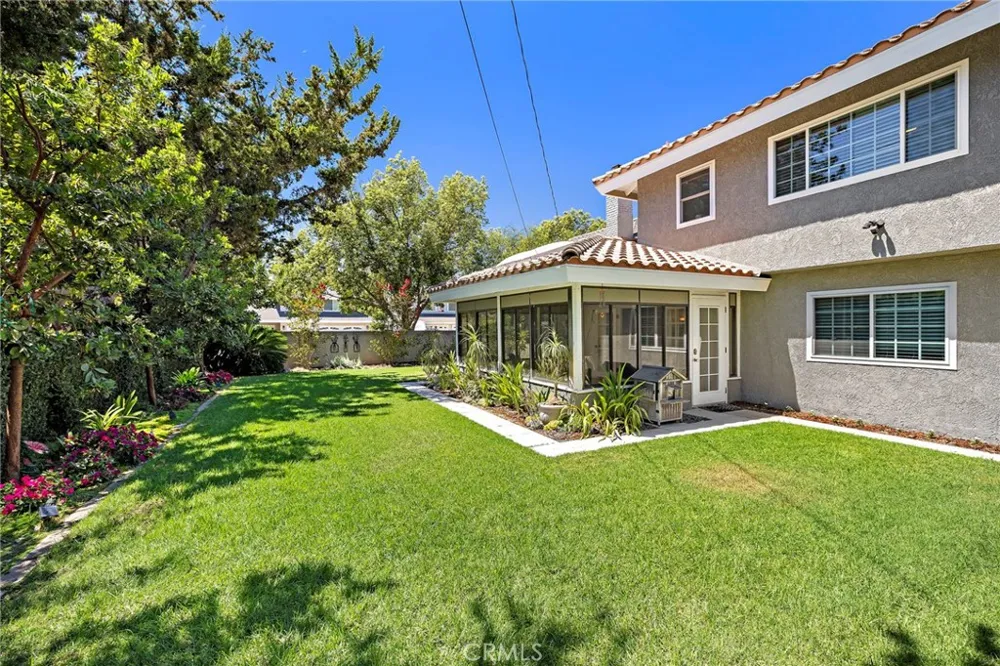 1902 E Avalon Santa Ana, CA 92705