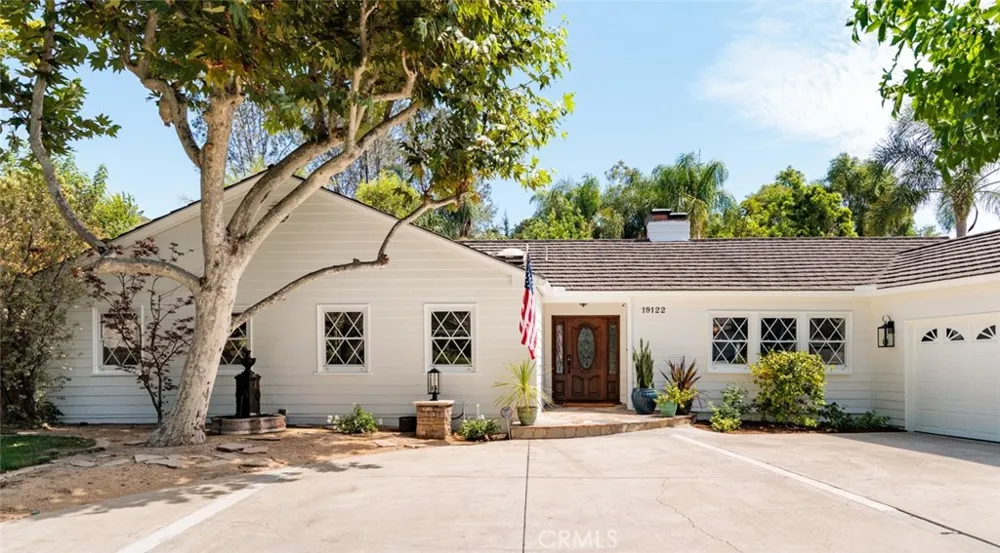 19122 Barrett Lane North Tustin, CA 92705