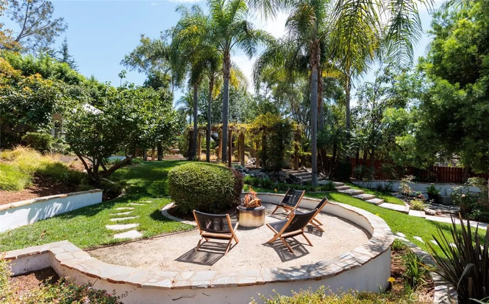 19122 Barrett Lane North Tustin, CA 92705