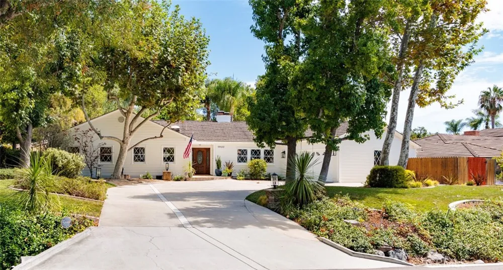 19122 Barrett Lane North Tustin, CA 92705