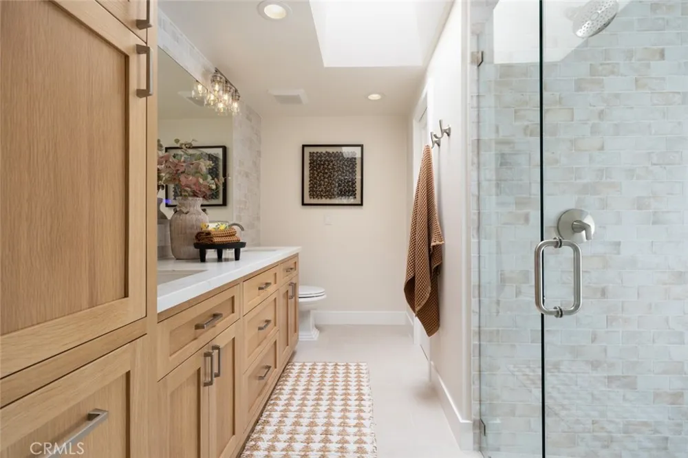 19122 Barrett Lane North Tustin, CA 92705