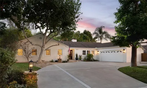 19122 Barrett Lane