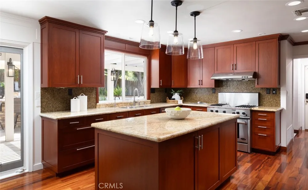 19122 Barrett Lane North Tustin, CA 92705