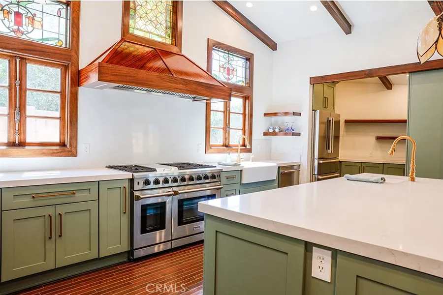 8679 El Costa Circle Fountain Valley, CA 92708