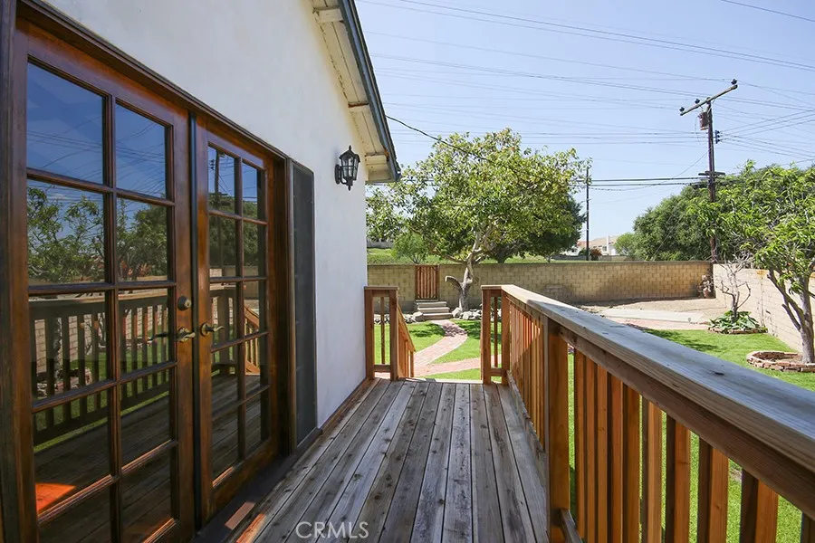8679 El Costa Circle Fountain Valley, CA 92708