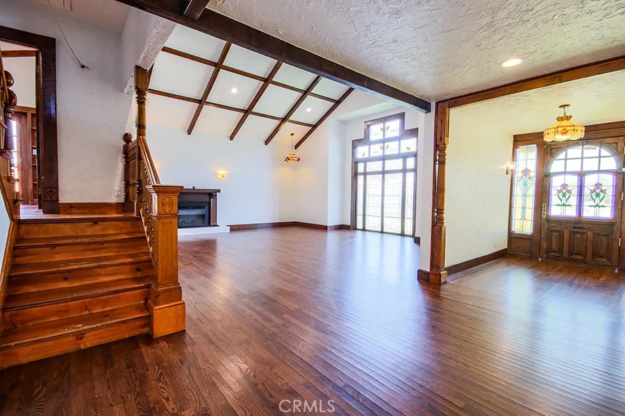 8679 El Costa Circle Fountain Valley, CA 92708