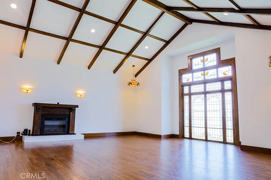 8679 El Costa Circle Fountain Valley, CA 92708