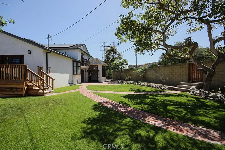 8679 El Costa Circle Fountain Valley, CA 92708
