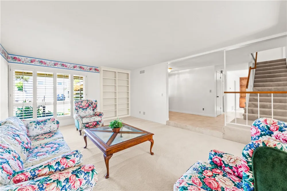 9652 Duke Westminster, CA 92683
