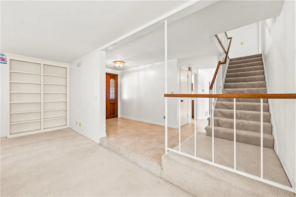 9652 Duke Westminster, CA 92683
