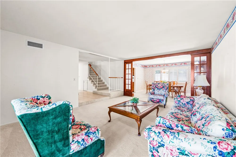 9652 Duke Westminster, CA 92683
