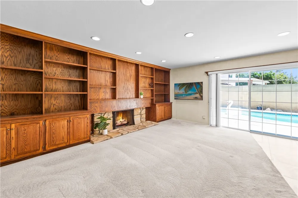 9652 Duke Westminster, CA 92683