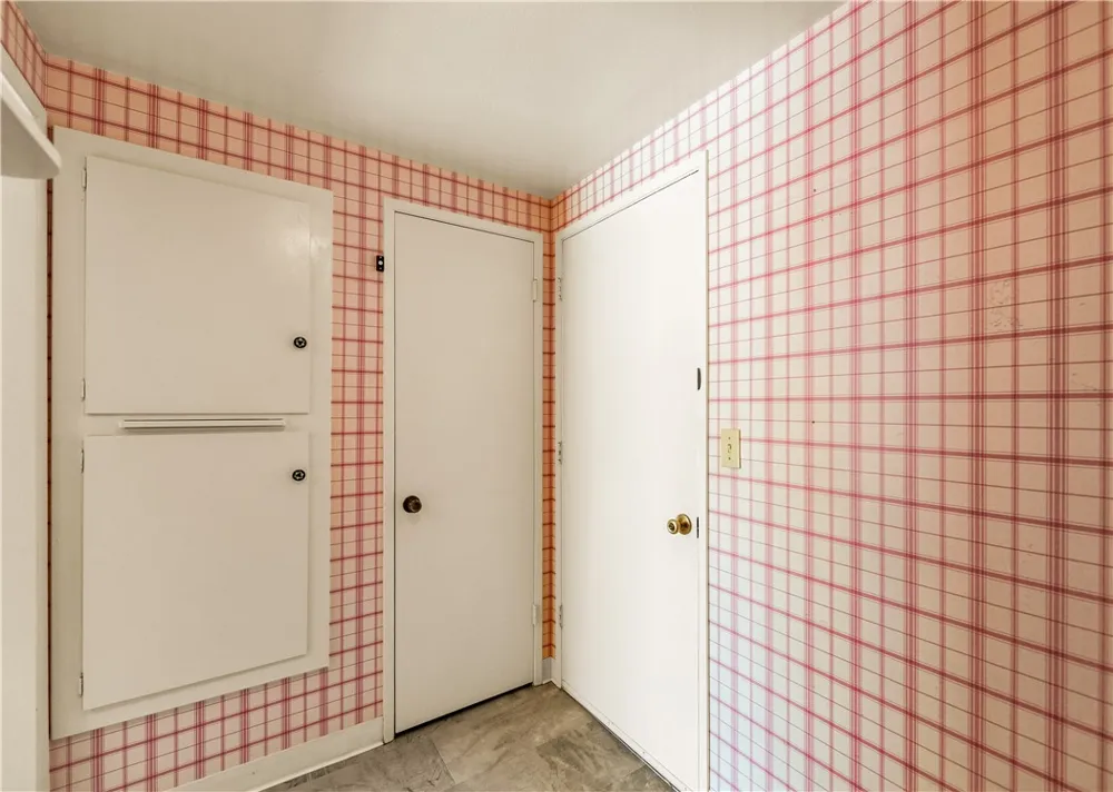 9652 Duke Westminster, CA 92683