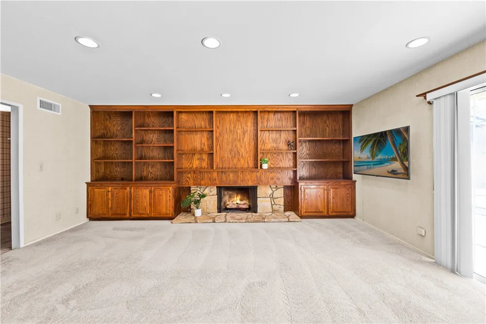 9652 Duke Westminster, CA 92683
