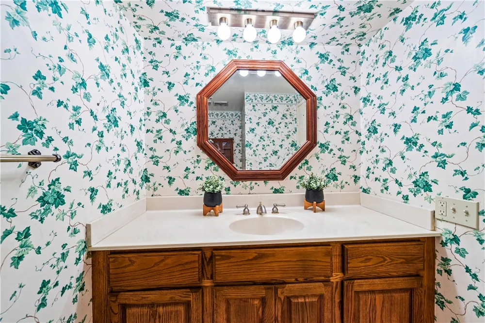 9652 Duke Westminster, CA 92683