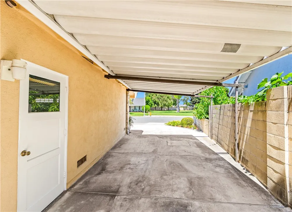 9652 Duke Westminster, CA 92683