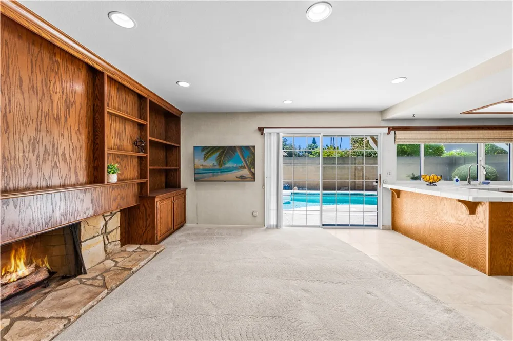 9652 Duke Westminster, CA 92683