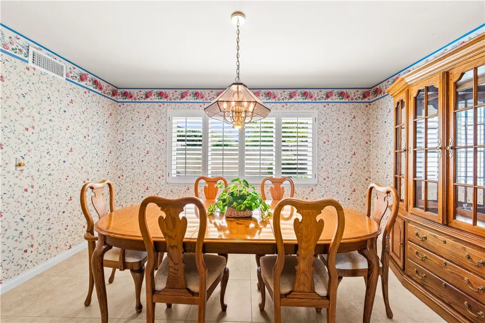 9652 Duke Westminster, CA 92683