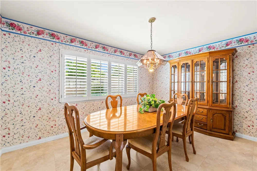 9652 Duke Westminster, CA 92683