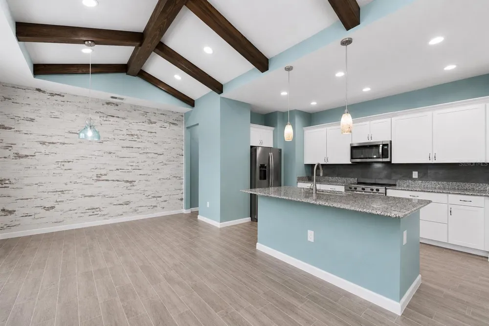384 GYPSY PALACE LANE Daytona Beach, FL 32124
