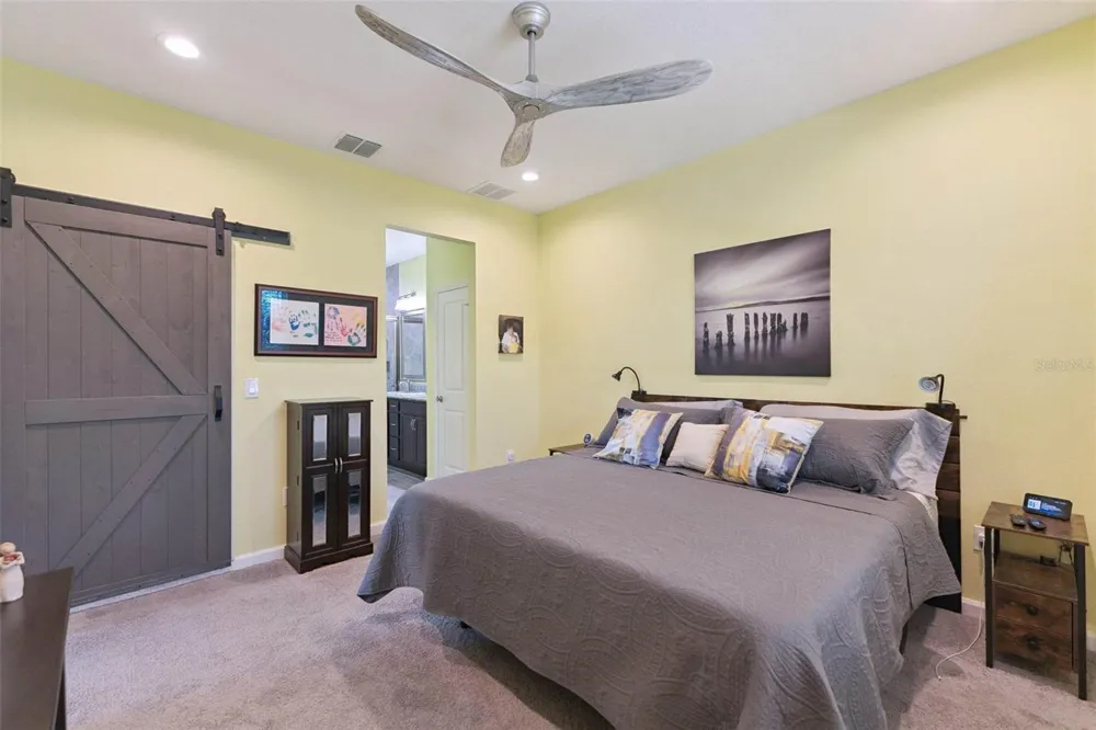 384 GYPSY PALACE LANE Daytona Beach, FL 32124