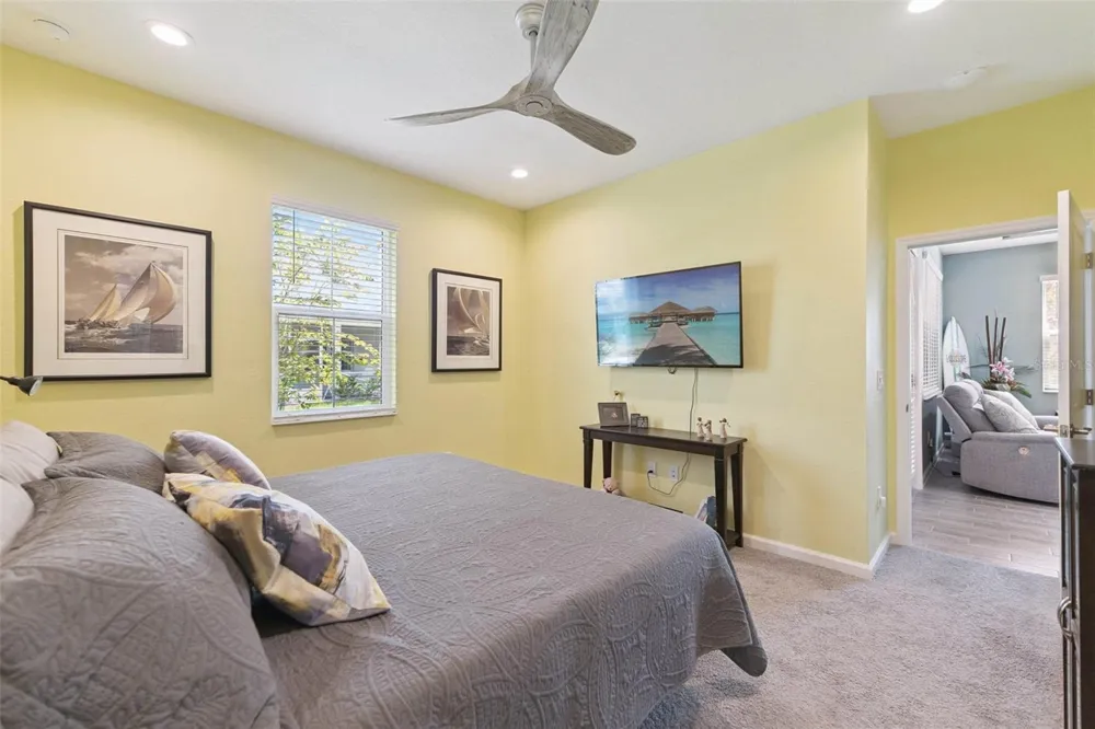 384 GYPSY PALACE LANE Daytona Beach, FL 32124