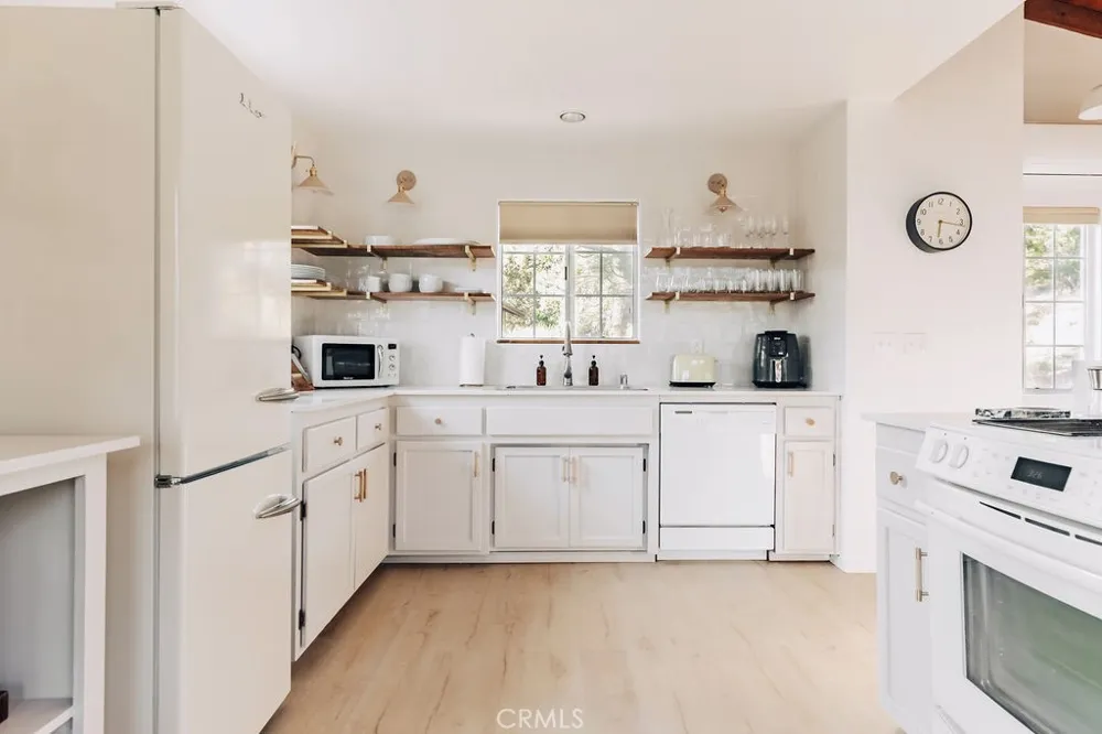960 Butte Avenue Big Bear City, CA 92314