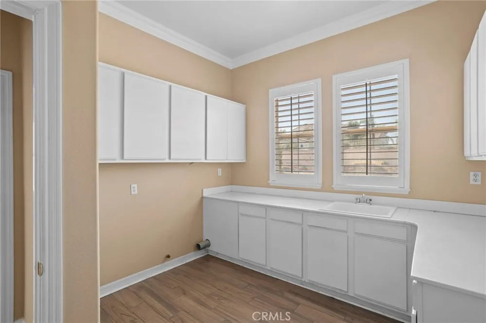 18530 Oak Park Riverside, CA 92504
