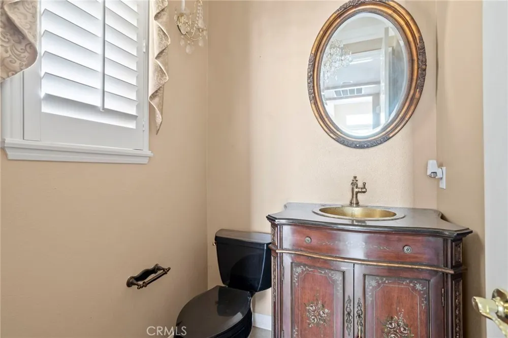 18530 Oak Park Riverside, CA 92504