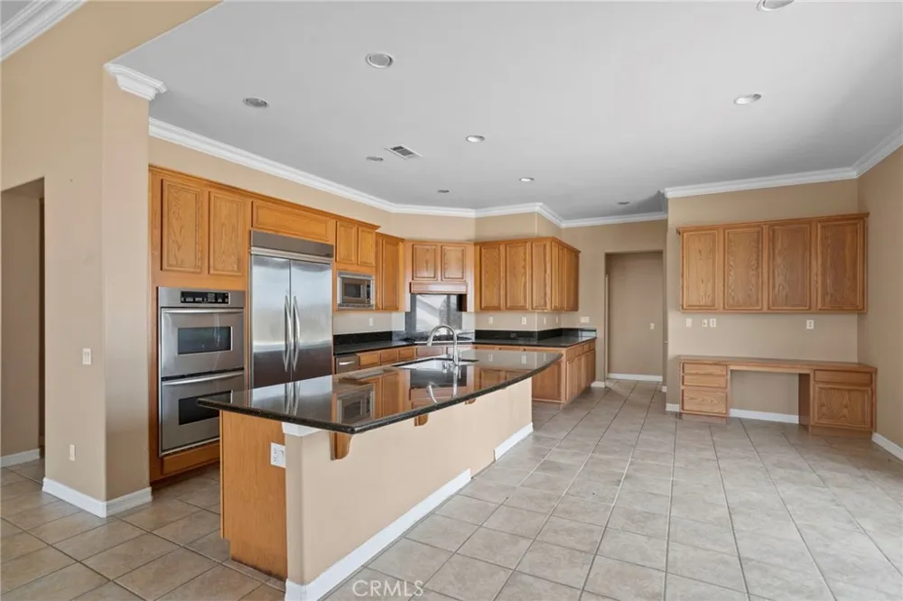 18530 Oak Park Riverside, CA 92504