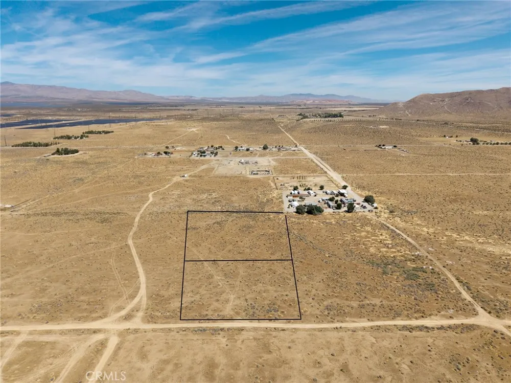 1 Astoria Avenue Rosamond, CA 93560